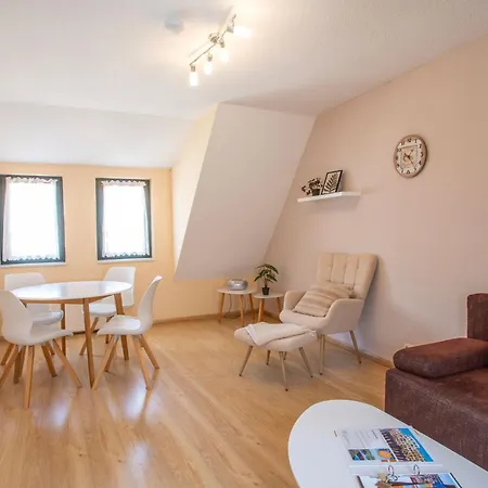 Am Mueritzer Hafen App 4 Appartement *